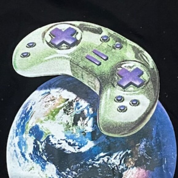 NEW Worldwide Gamer T-shirt Men’s Large Black Short Sleeve Graphic T-Shirt NWT - Picture 4 of 8